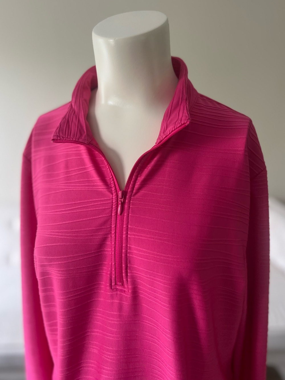 Tommy Bahama Golf & Tennis Women’s Hot Pink Textured 1/4 Zip Pullover XL